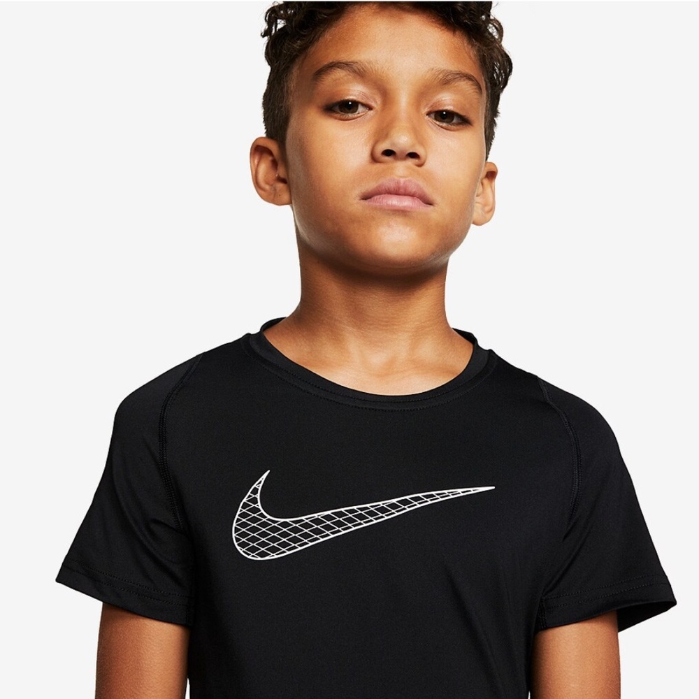 Nike Pro | Boys Black Fitted Dri-Fit Athletic Top with Mesh detail - Size L